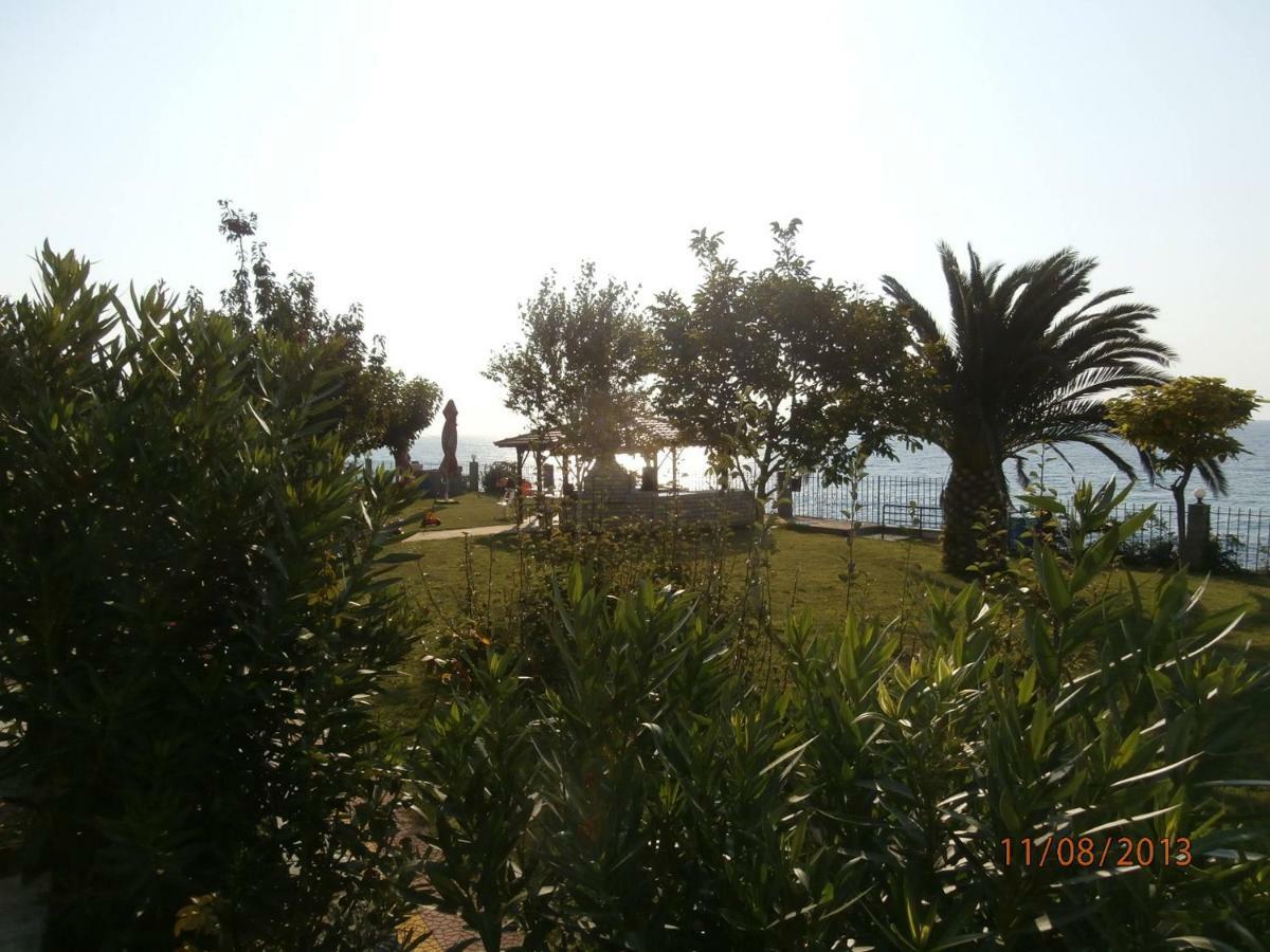Secret Paradise Villas Loutra Elevtheron Exterior photo